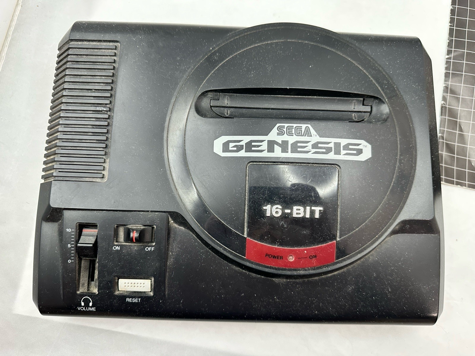 SEGA GENESIS Console MK-1601 System Powers On, RF Adapter w/Manual – Untested