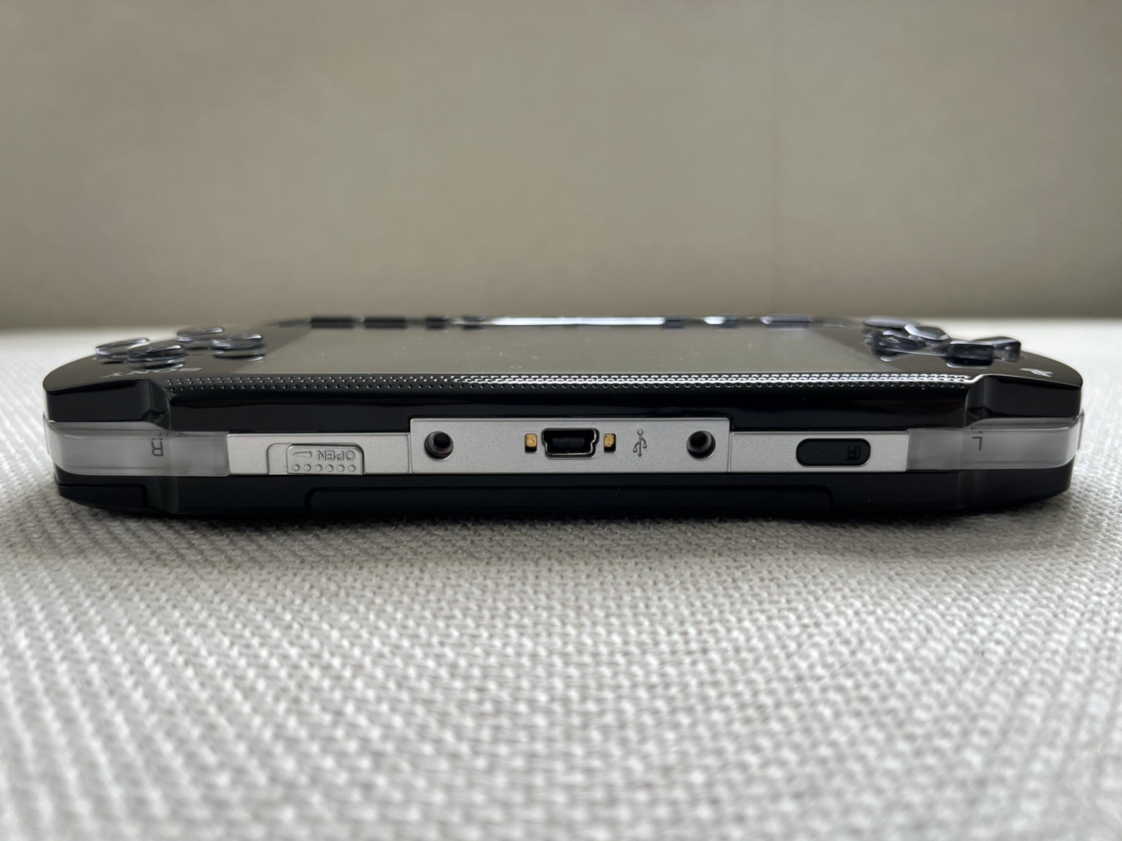 Sony PSP-1000 | CFW | Charger, Case, 64gb MicroSD, 50 games included (Tested)