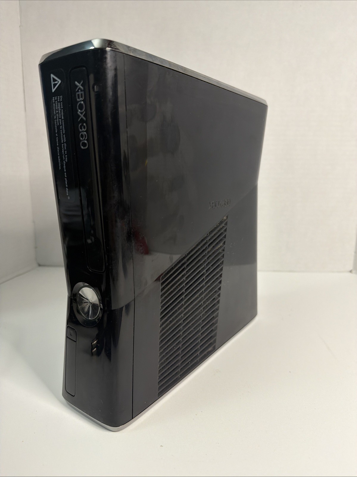 Microsoft Xbox 360 S 250GB Console Gaming System Only Gloss Black 1439