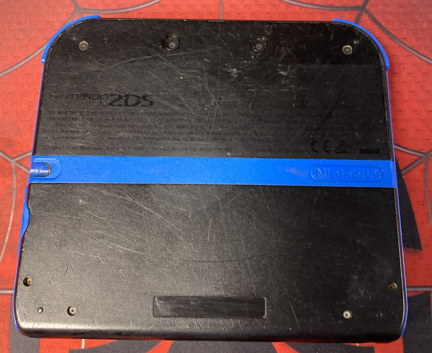 Nintendo 2DS System Blue *Parts or Repair*