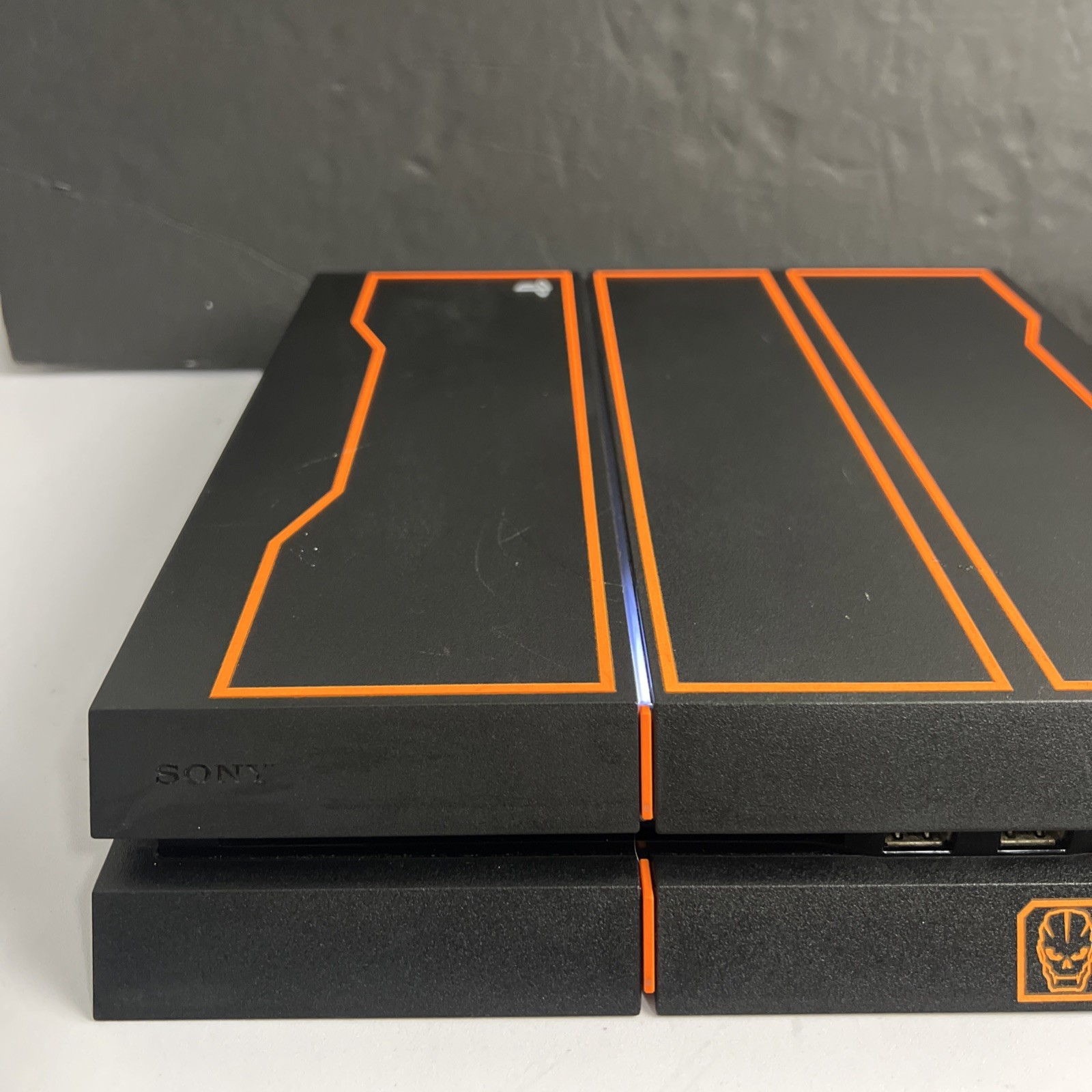 Sony PlayStation 4 PS4 Call of Duty: Black Ops III Edition Console & Controllers