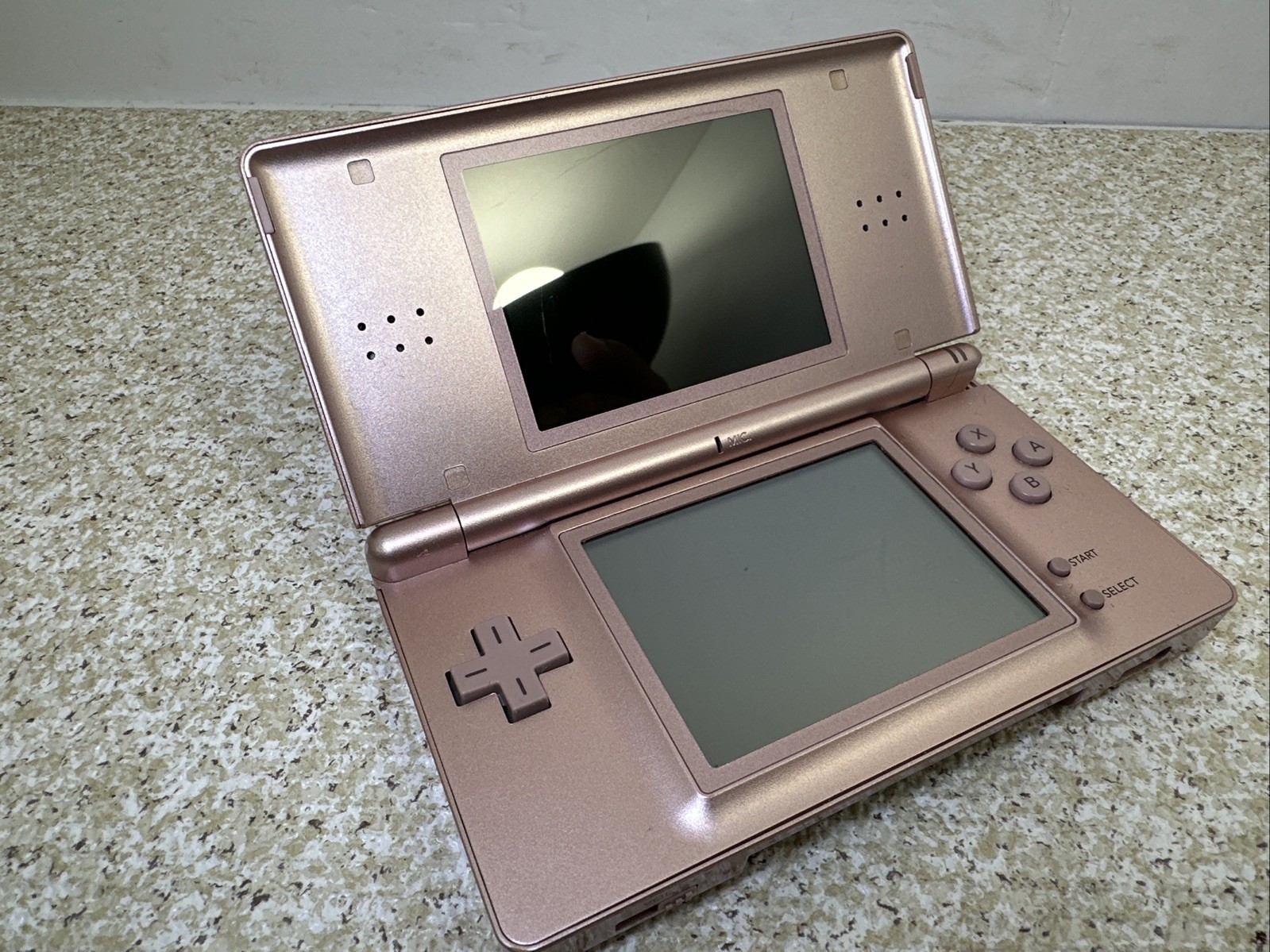 Nintendo DS Lite USG-001 Metallic Rose W/Charger, Stylus & 7 Games Tested/Works