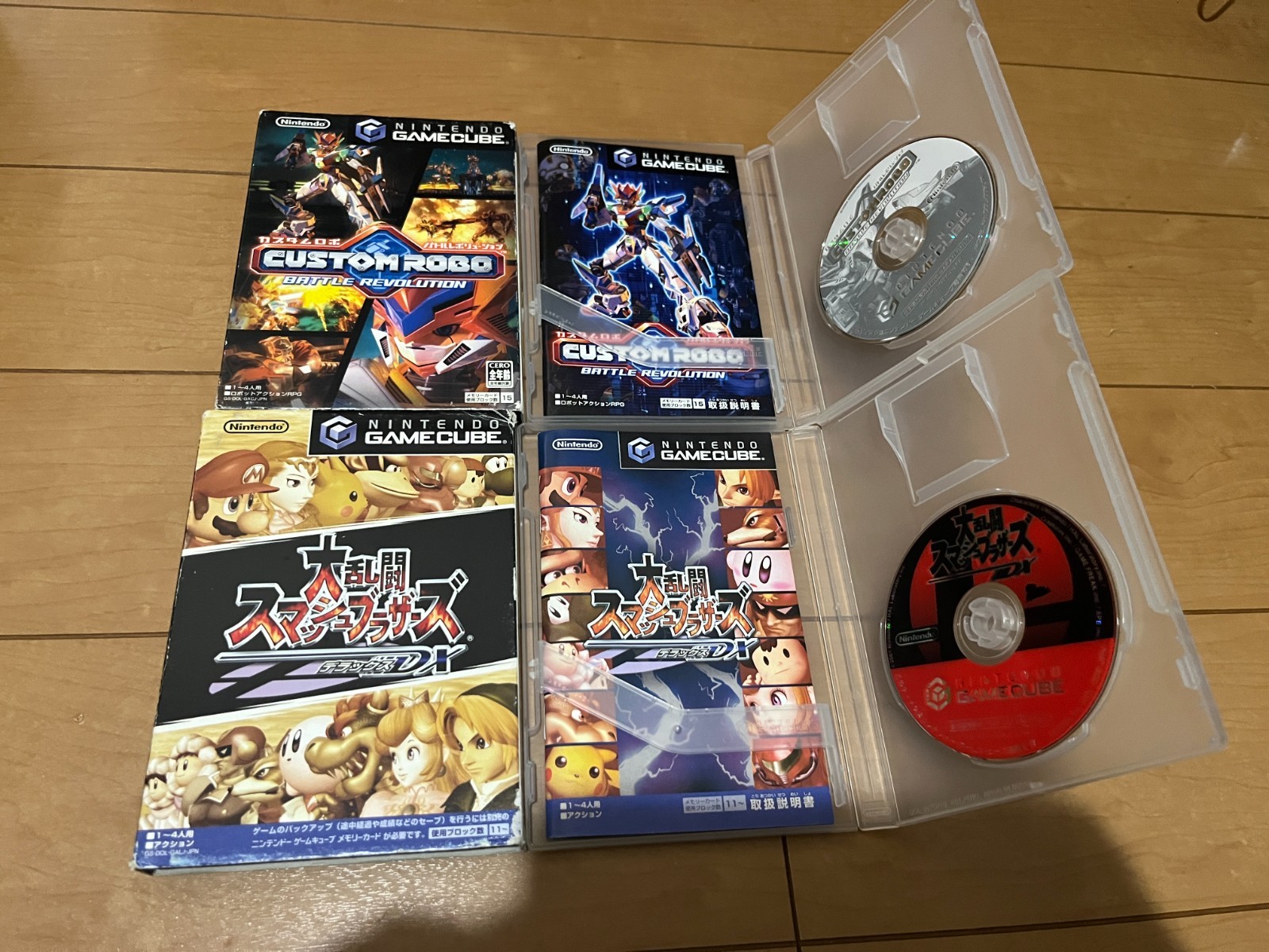 Nintendo GameCube Console & Controller Silver Color with BOX and Manual Games 01