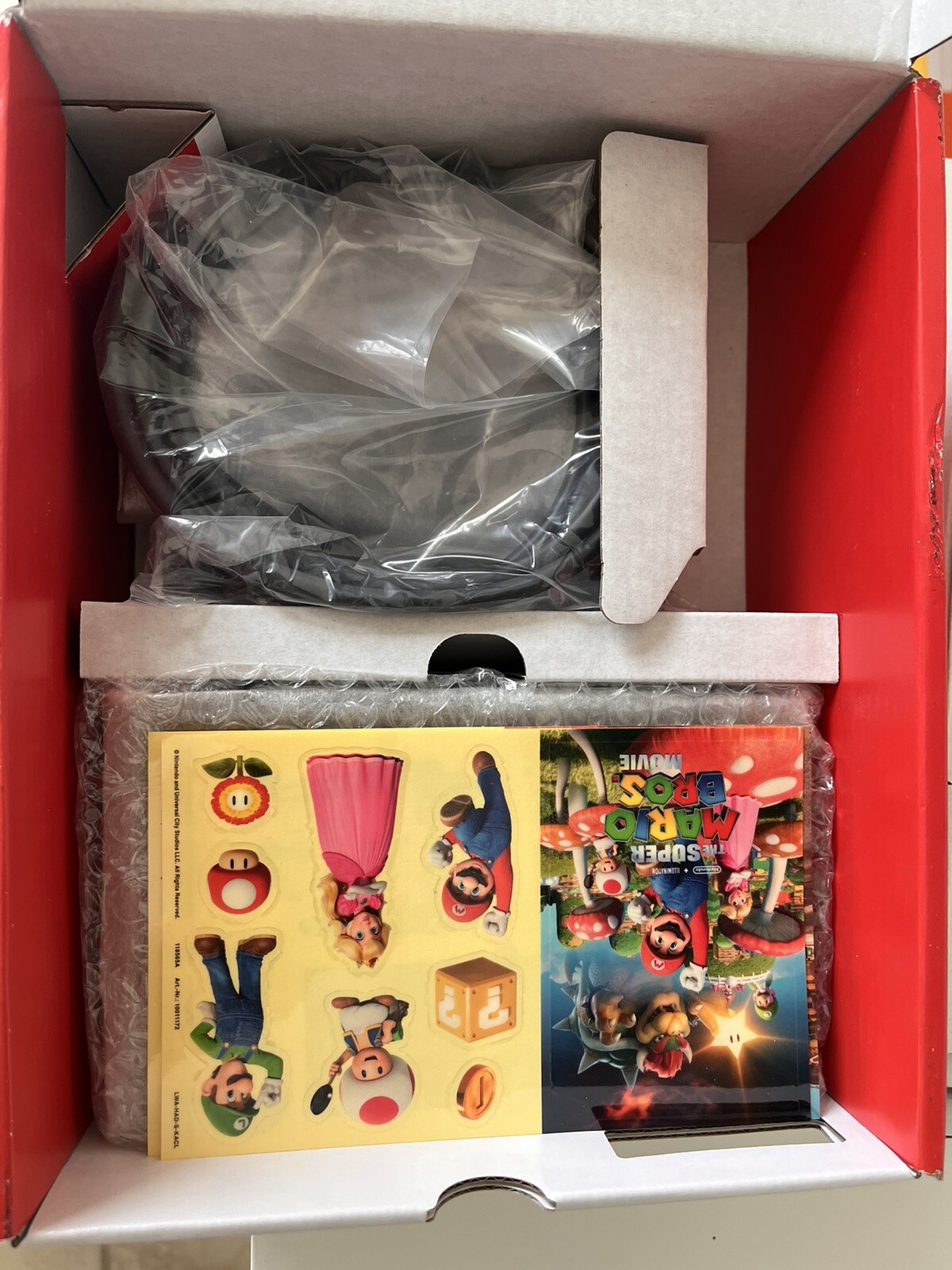 Nintendo Switch Mario Edition + 12 Games/Carry Case