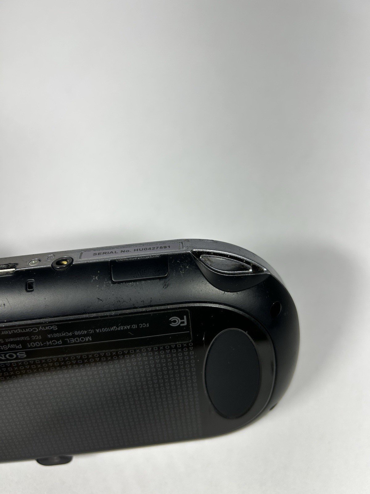 Sony PlayStation Vita PCH-1001 Black Handheld Console w/ Charger 5 Games Tested