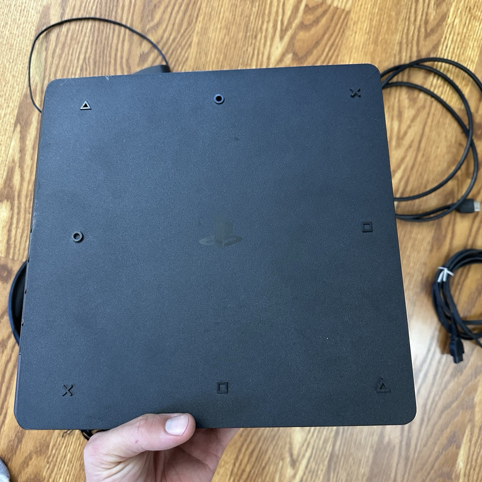 PlayStation 4 PS4 Slim Console CUH-2215B, Cables Charger Headset NO CONTROLLER