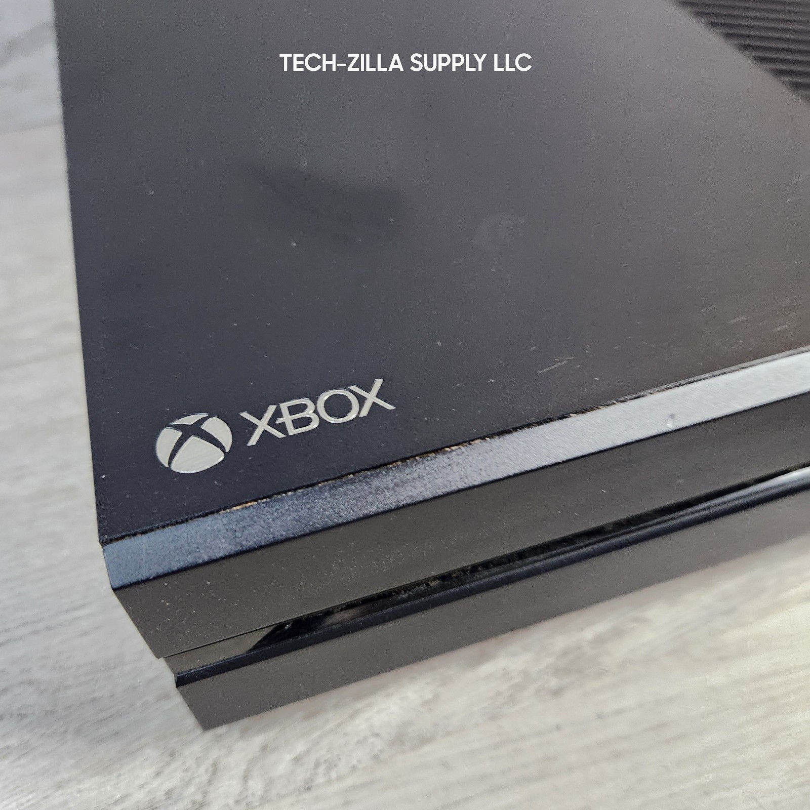Microsoft Xbox One 1TB Console Black + Controller Tested