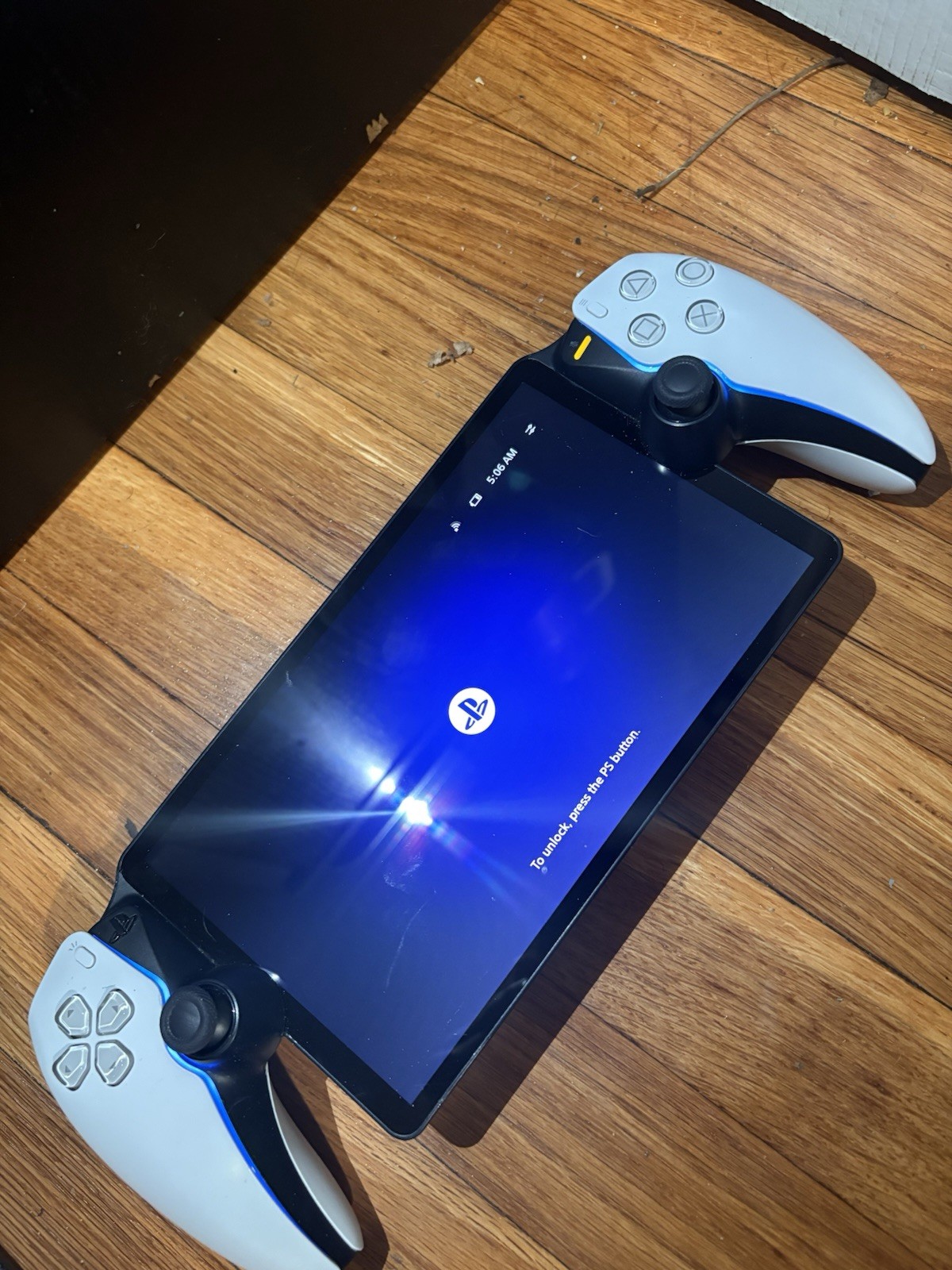 Sony PlayStation Portal Remote Player PS5 Handheld White/Black USB-C Wi-Fi