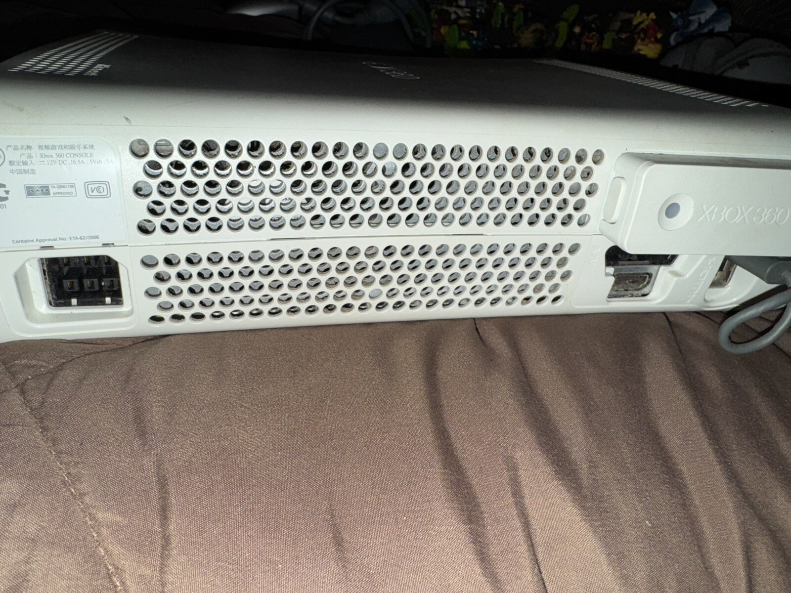 Microsoft XBox 360 4GB White Video Game Console Gaming System