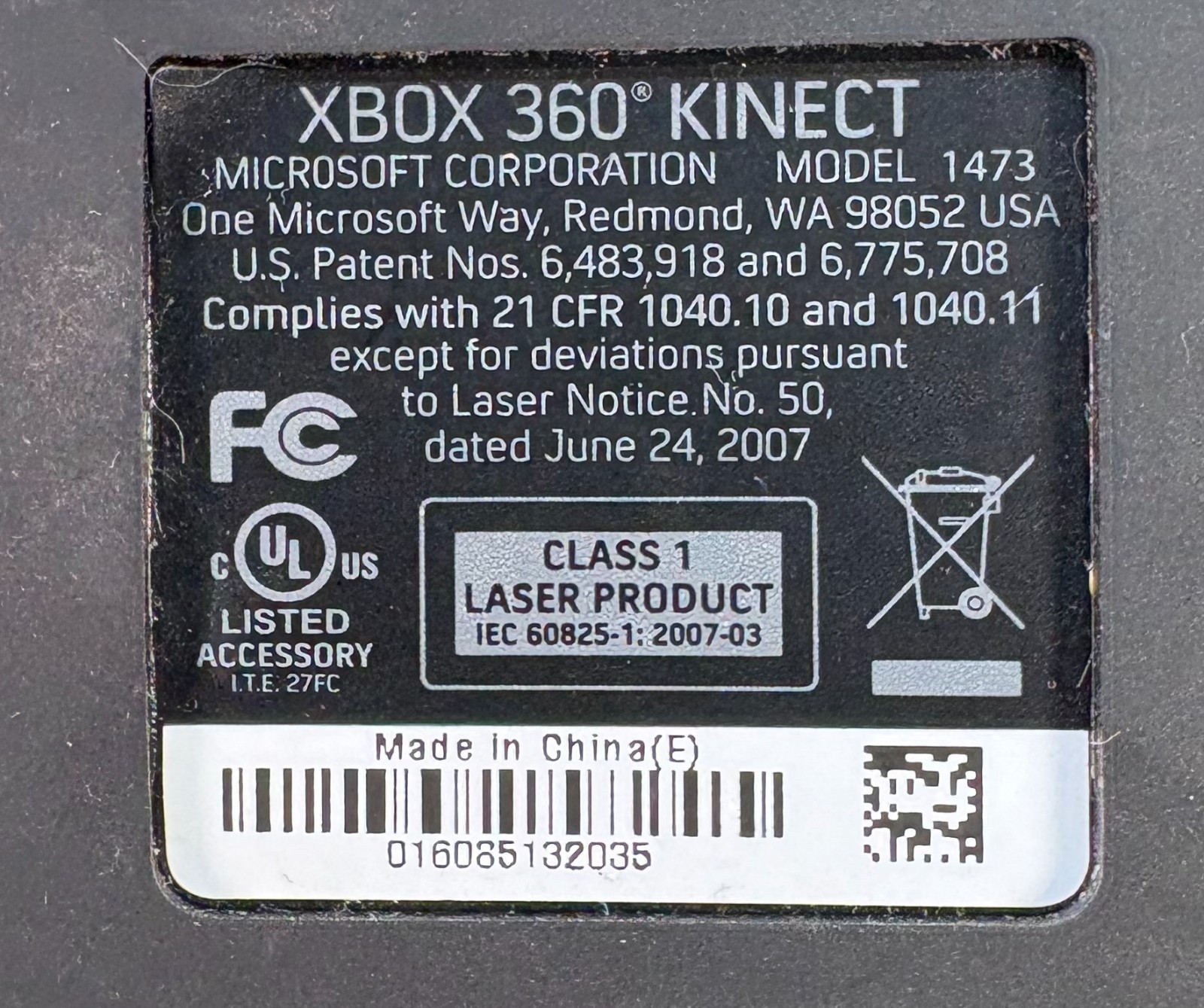 Microsoft Xbox 360 S Black Console Bundle Kinect 2 Controllers HDMI LEGO Games