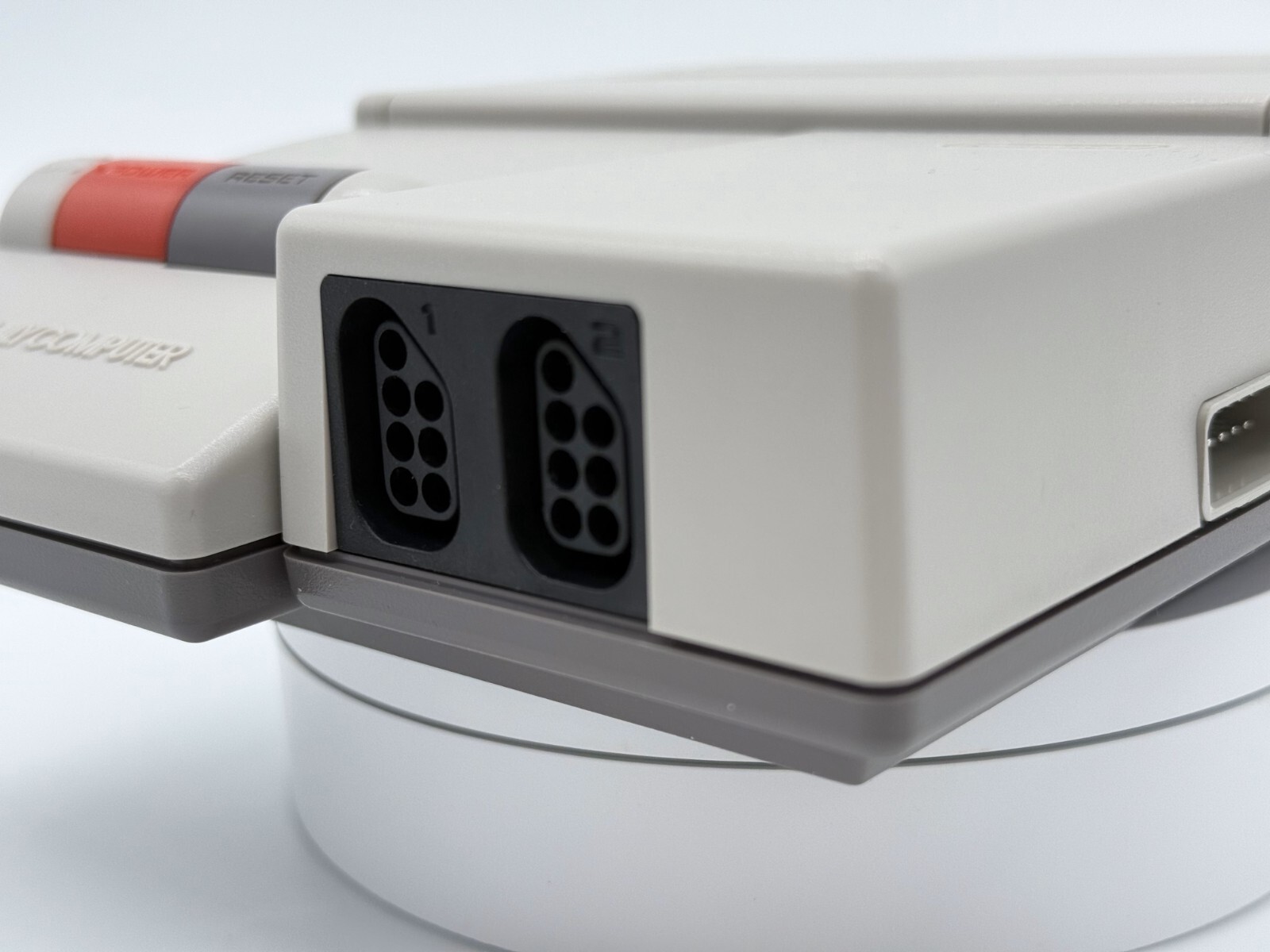 AV Famicom (HVC-101) Top Loader with Tim Worthington’s NESRGB 4.3, recap & more!