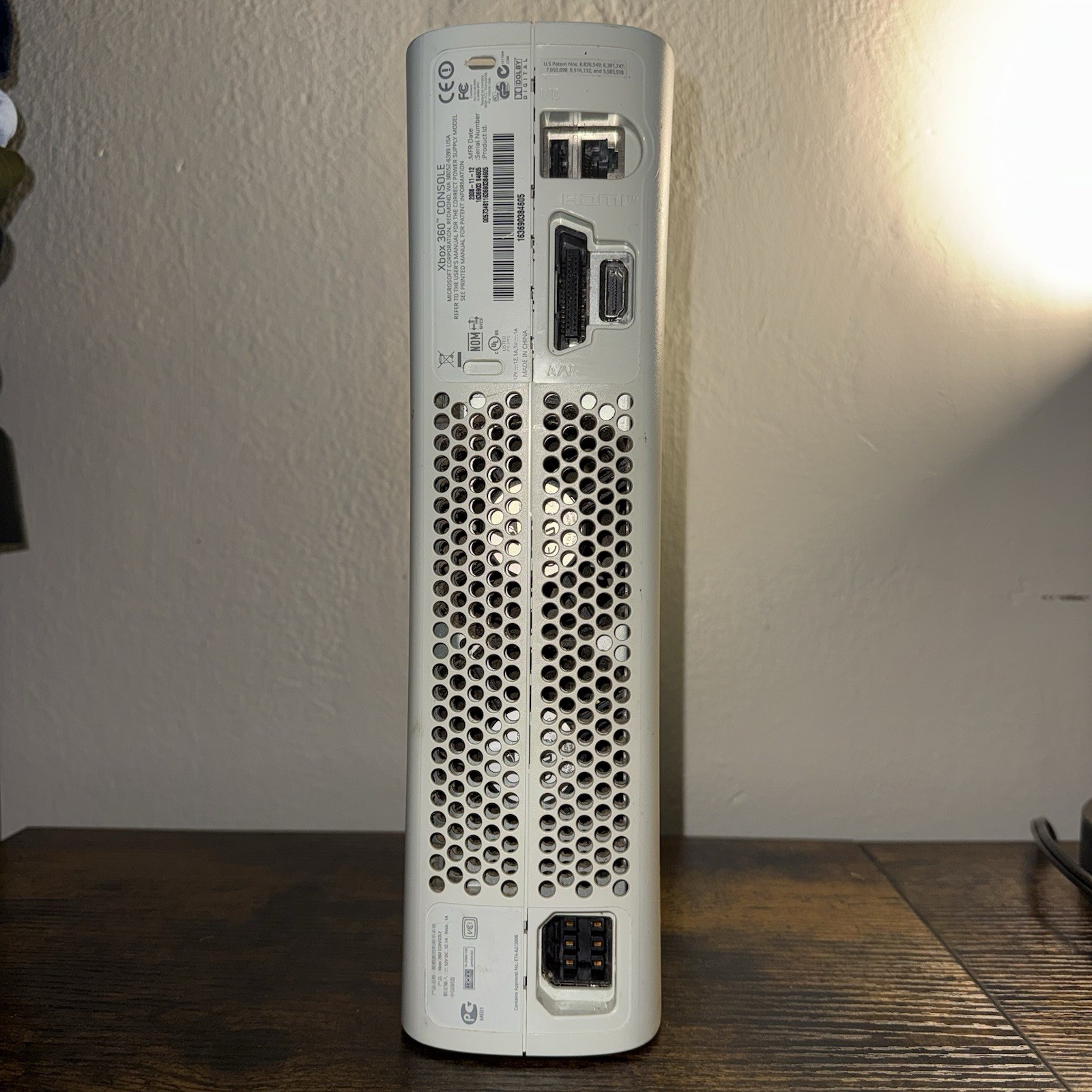 Microsoft Xbox 360 White Home Console Only Untested/ For Parts No Cords