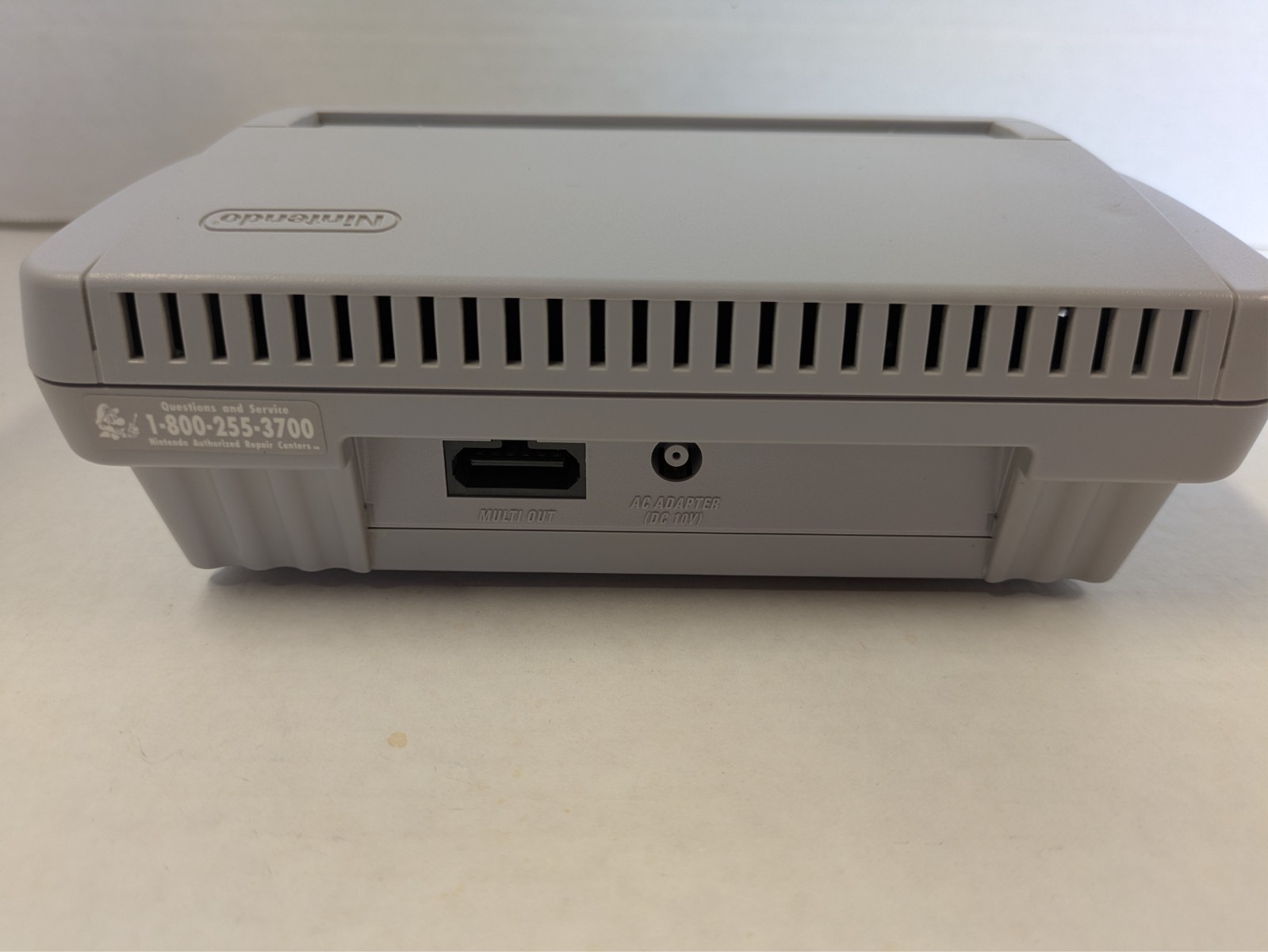 SNES JR – RGB bypass, S-Video, New caps, Regulator, C11 Cap, LED. Great Shape!