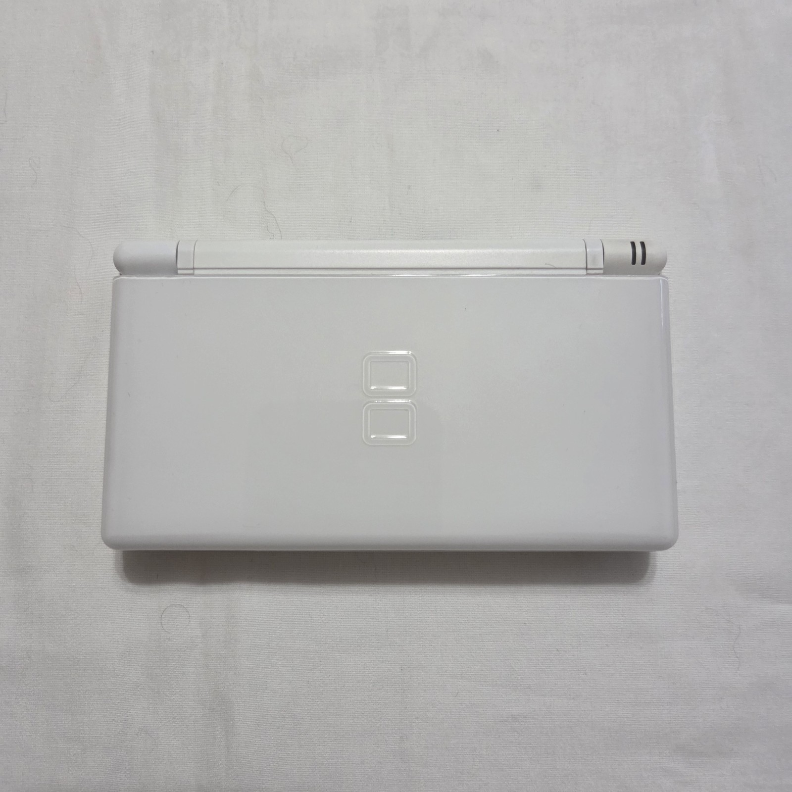 Broken Nintendo DS Lite White Handheld Console Multiple Issues Turns On – READ