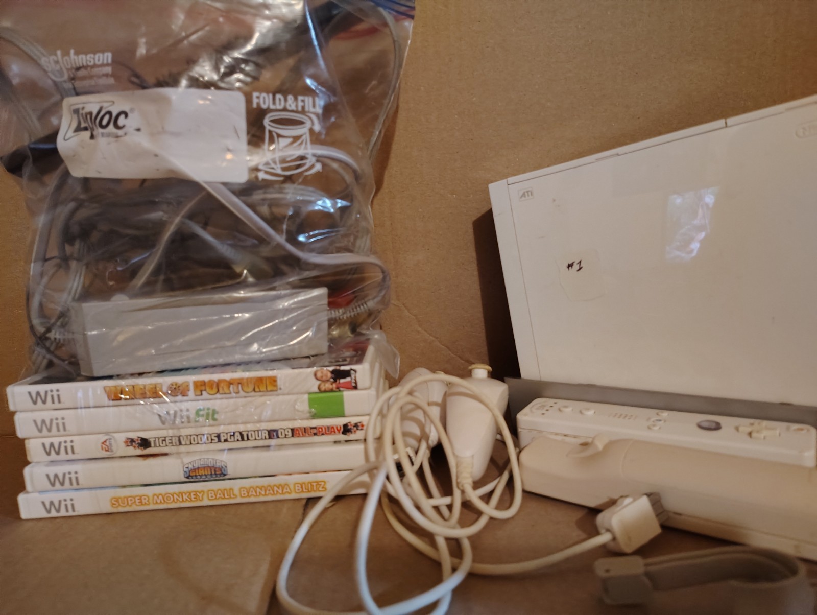 Nintendo RVL-001 Wii Console, 5 Games, 2 Controllers, 2 Nunchuck Tv Not Included