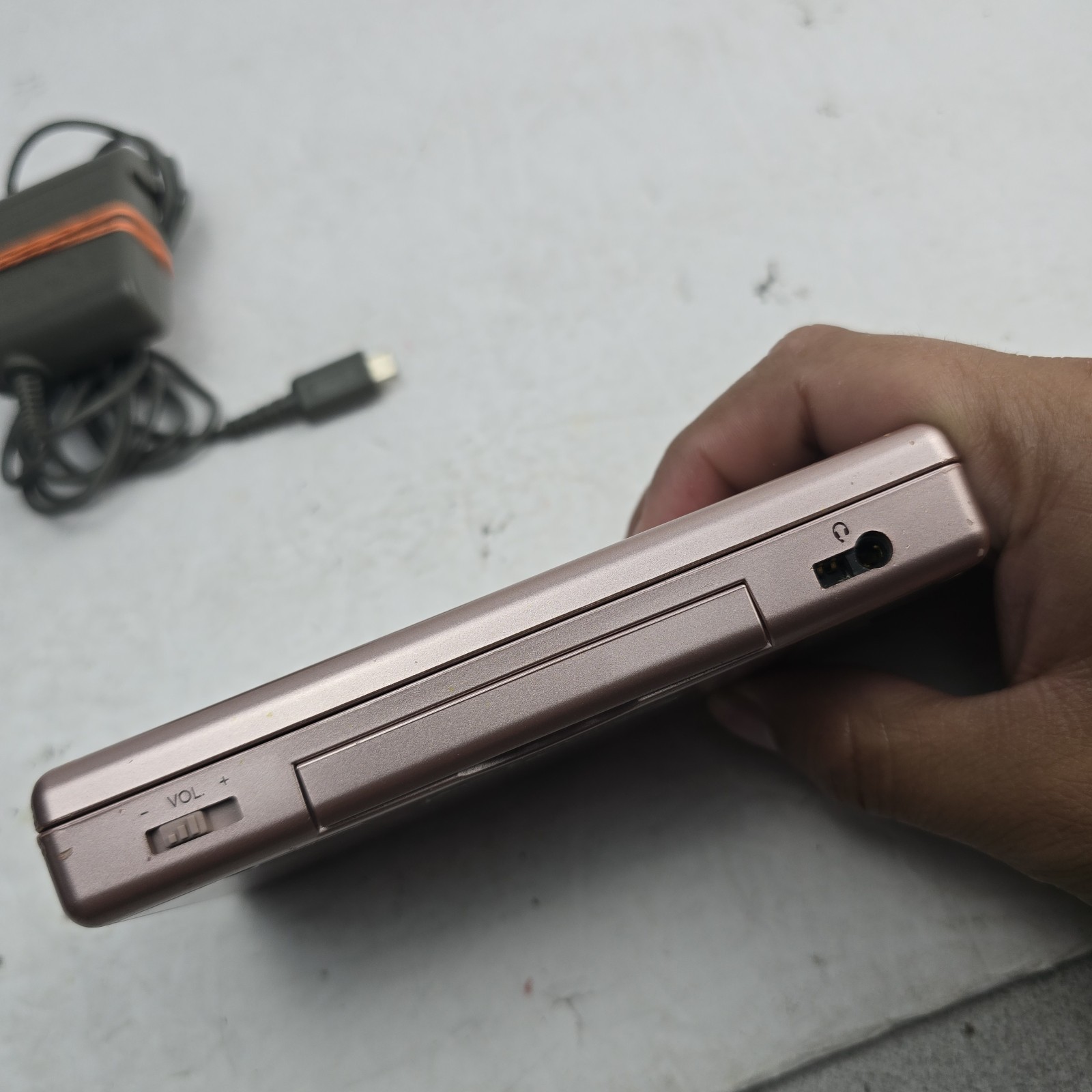 Nintendo DS Lite Metallic Rose Pink Handheld System W/ Charger