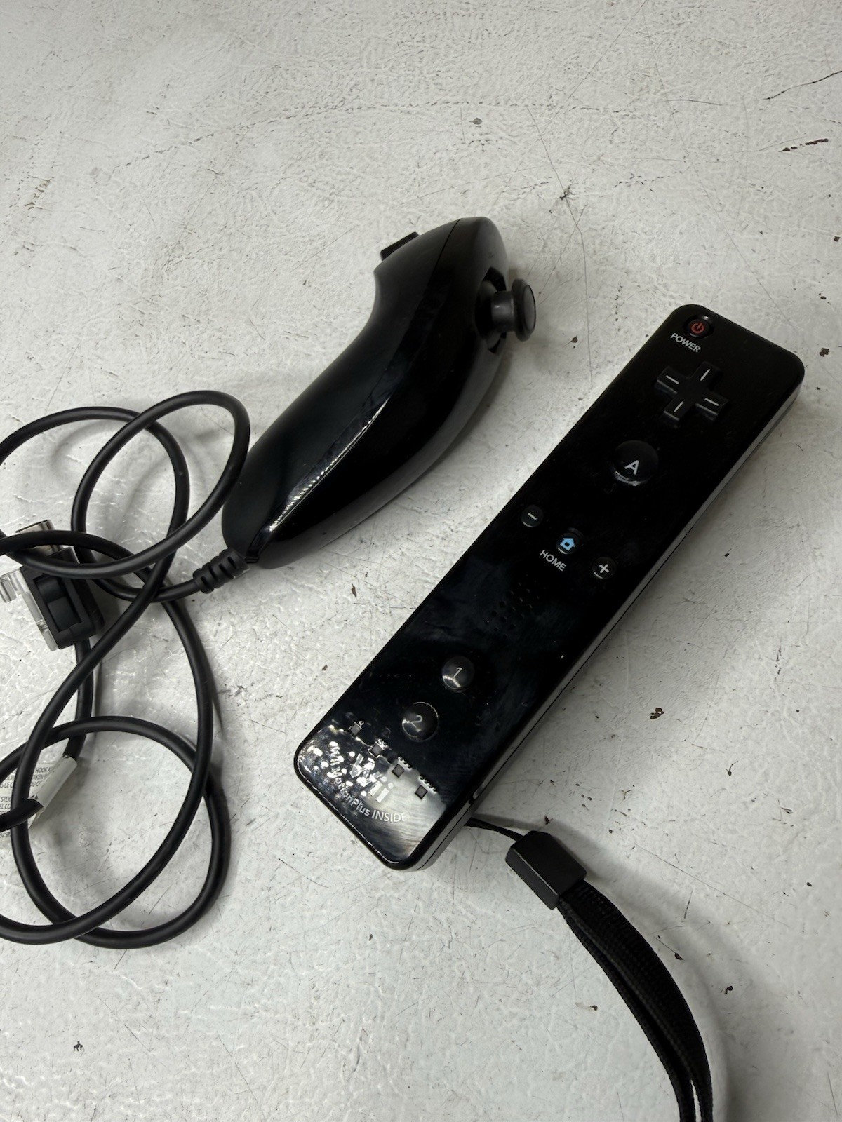 Nintendo Wii Black Gaming Console RVL-101 (USA) BUNDLE W/cables And 1 Controller