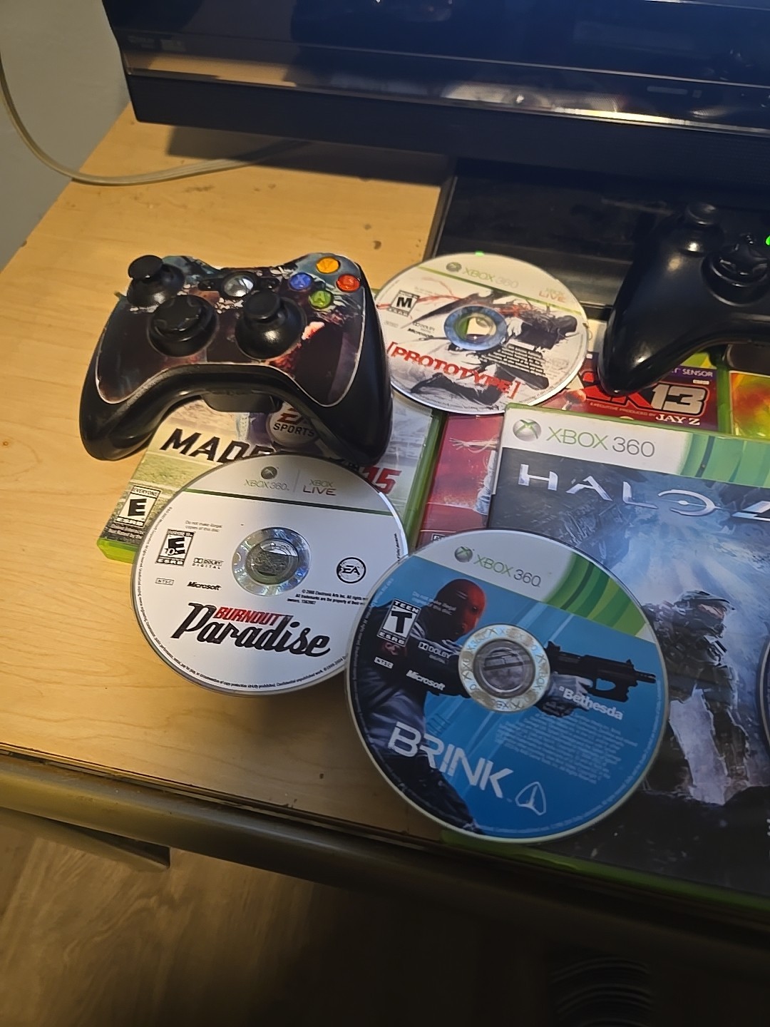 XBOX 360 Slim Console Gaming Bundle Lot *Tested & Works* TV Not Included
