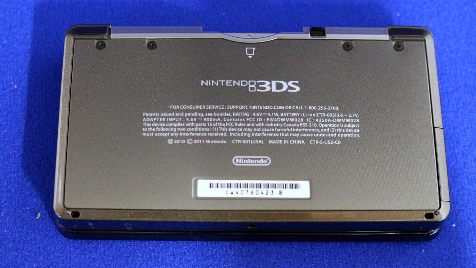 Nintendo 3DS Cosmo Black Console Case, Earbuds, 1 stylus, Charger + 4 Games