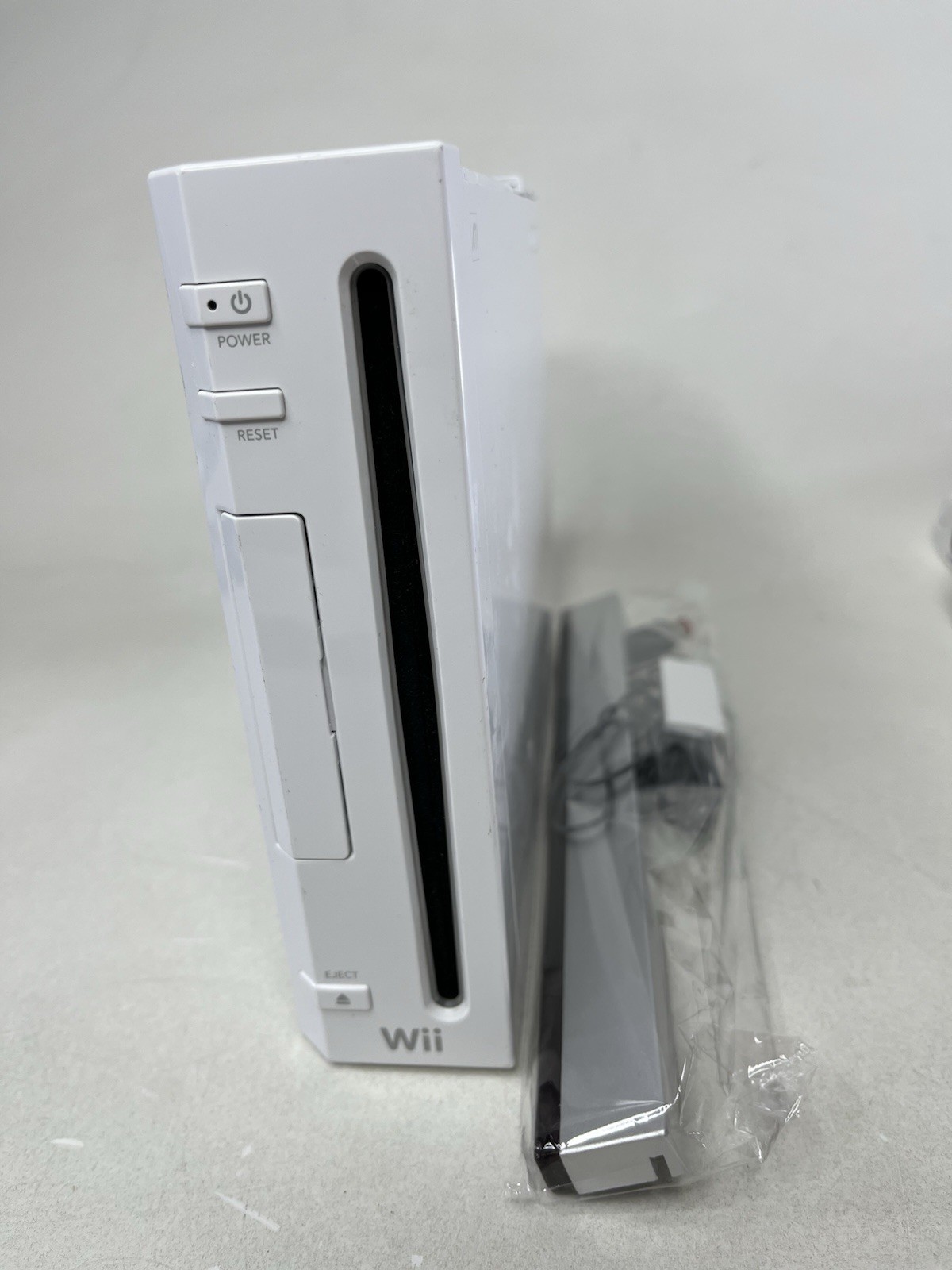 Nintendo Wii RVL-001 (USA) Video Game Console Only No Cables Tested Working