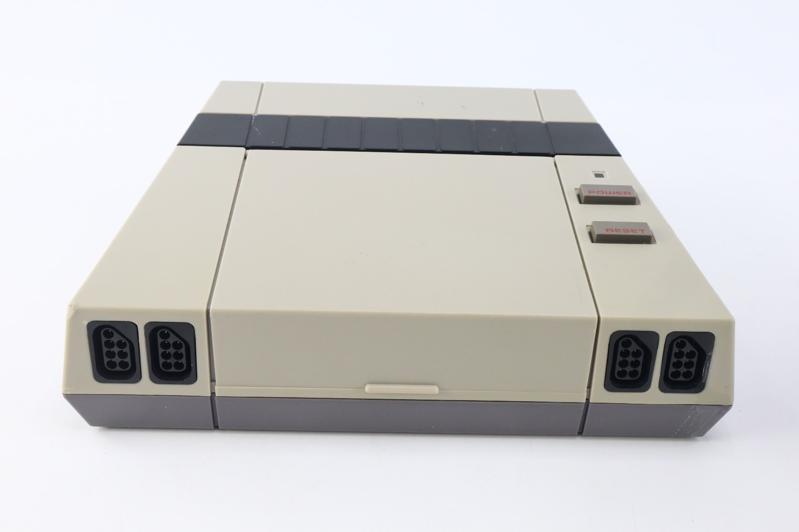 RetroUSB AVS Model RET-AVS W/ Power Cable, 2 OEM NES Controllers & 8 Game Lot