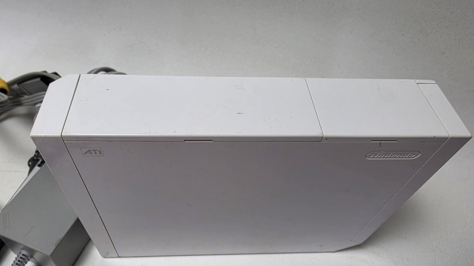 Nintendo Wii Console RVL-001 w/ 2 Controllers, Nunchucks & Cables