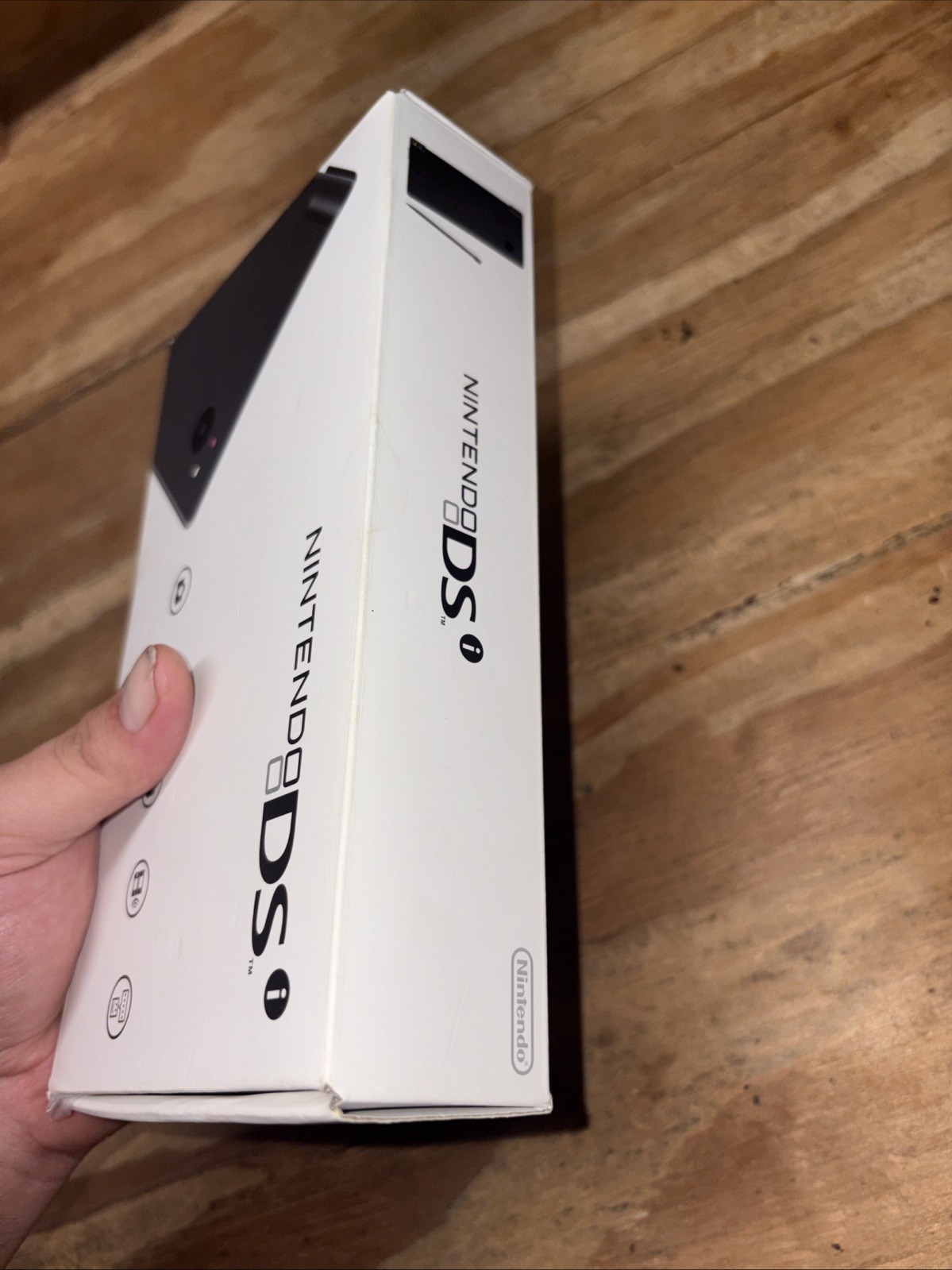 Nintendo DSi Black Handheld System in Box with Charger and Replacement Stylus