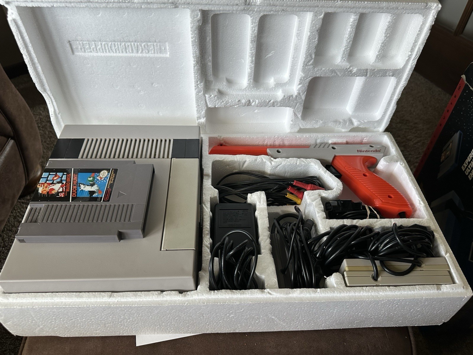 NES Nintendo System Action Set Bundle Complete w/Box NES-001