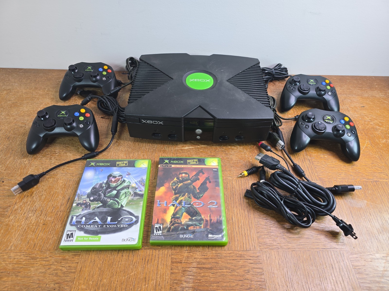 Original Xbox Console Bundle w/ 4 OEM Controllers & Cables & Halo 1&2 – Tested