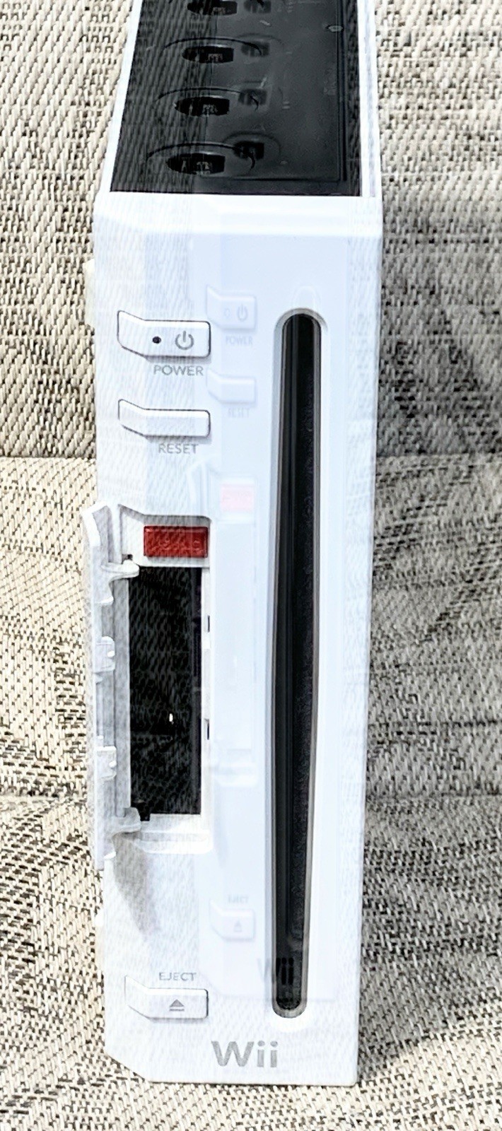 Nintendo Wii RVL-001 512 MB Home Console – White