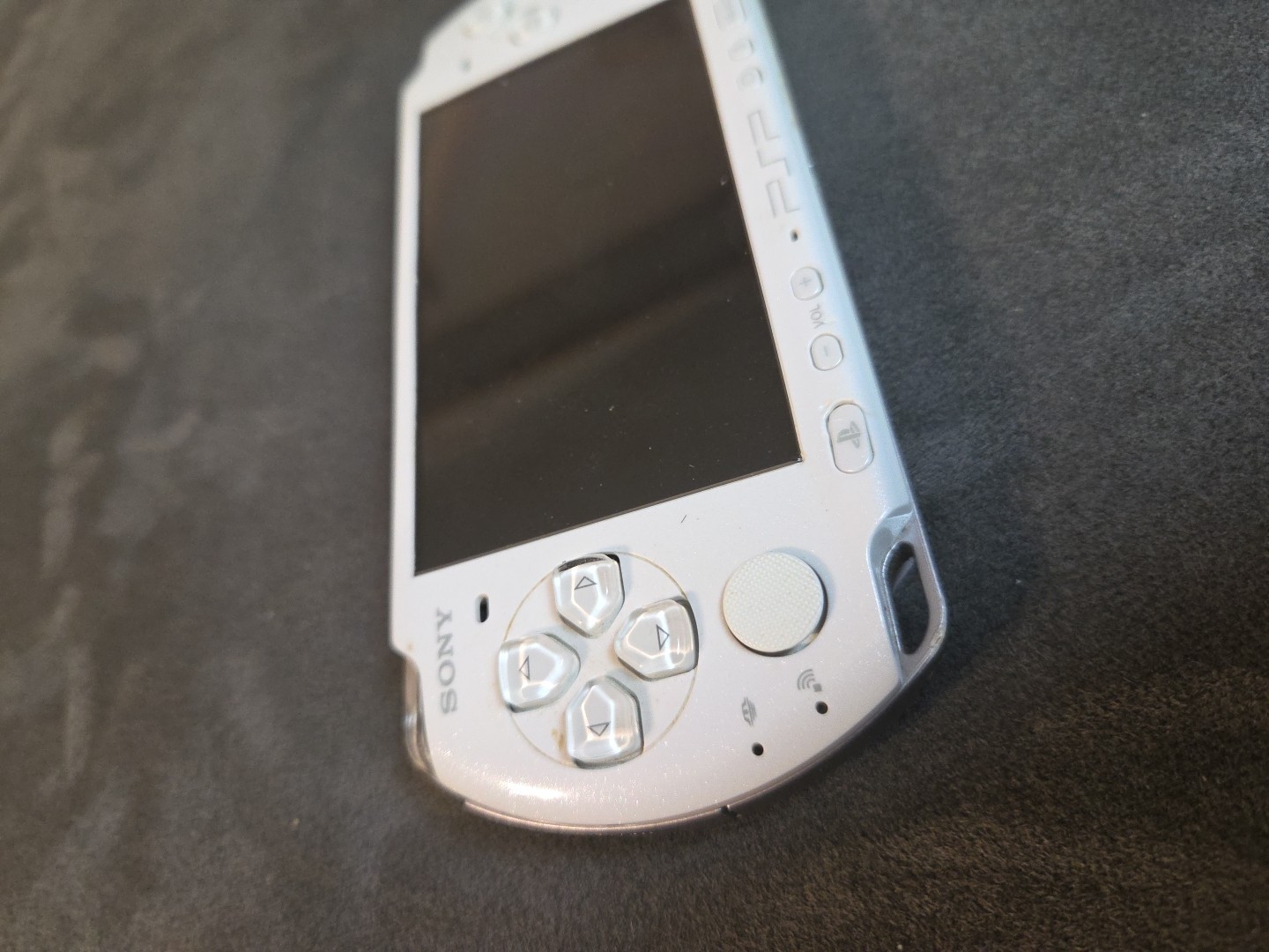 Sony PSP 3001 Handheld Console Bundle Pearl White – Tested & Working *Read DESC»