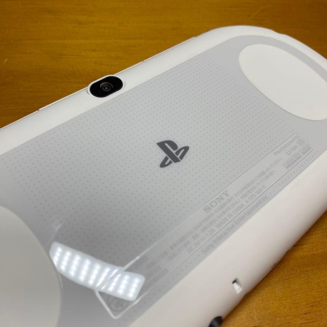 PSVITA 2000 Console, Glacier White 6257 From Japan