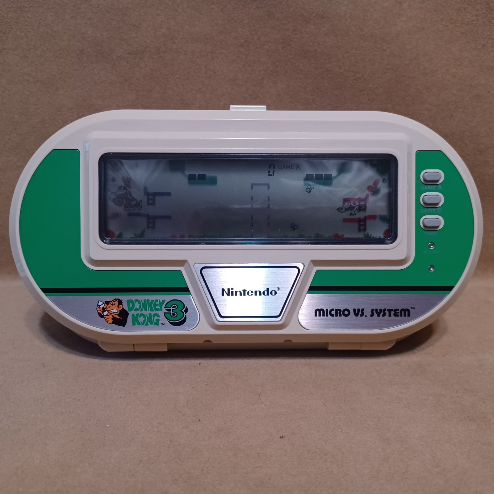 DONKEY KONG 3 Nintendo 1984 MICRO VS. SYSTEM Game & Watch Handheld Console