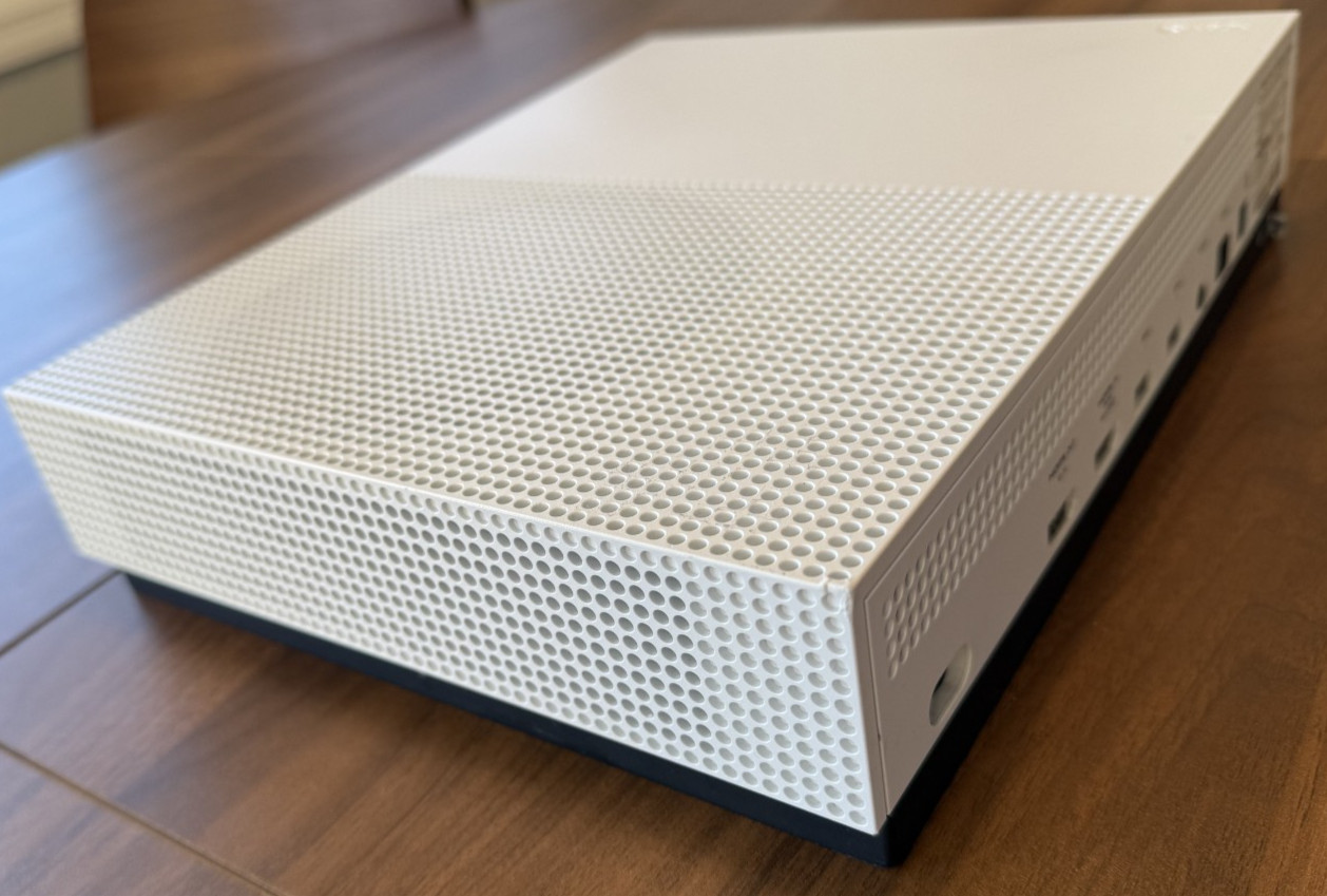 Microsoft Xbox One S 1TB White Video Game Console Model 1787 – Console Only Used