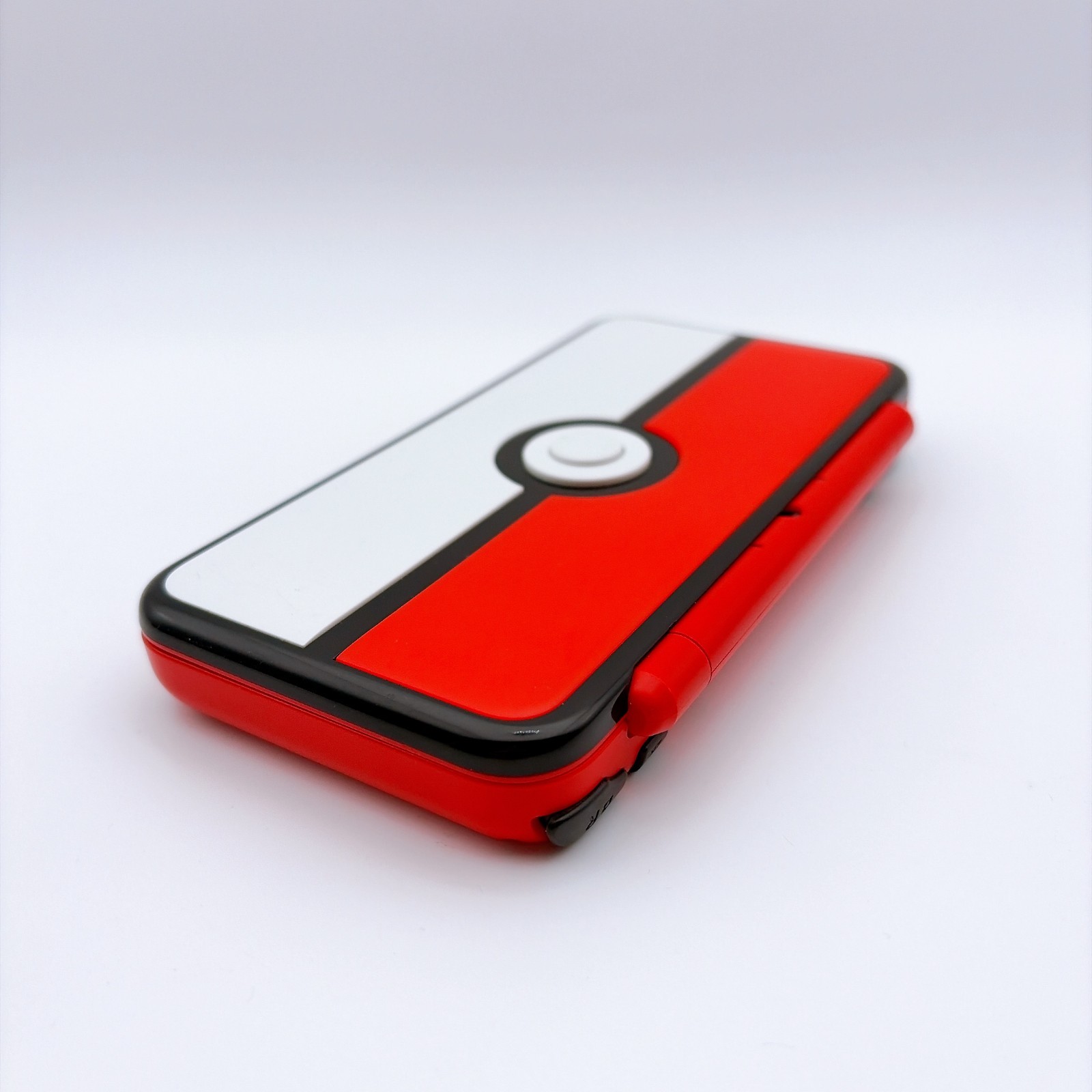 Nintendo new 2DS XL LL Pokemon Monster Ball Edition Red White Japan [Excellent]