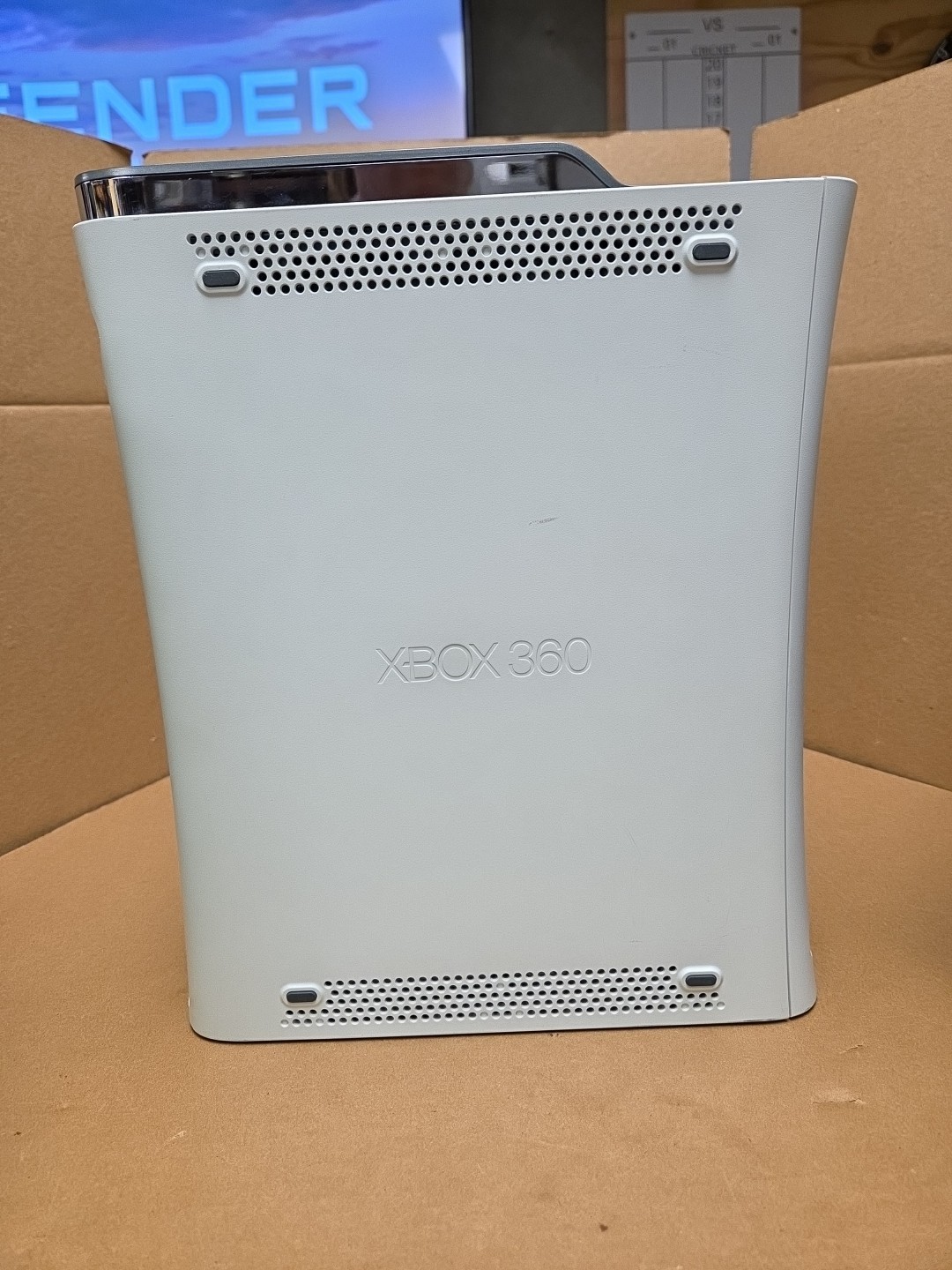 Microsoft Xbox 360 Console 20GB Bundle Controller Cords 20 Games Bag *TESTED