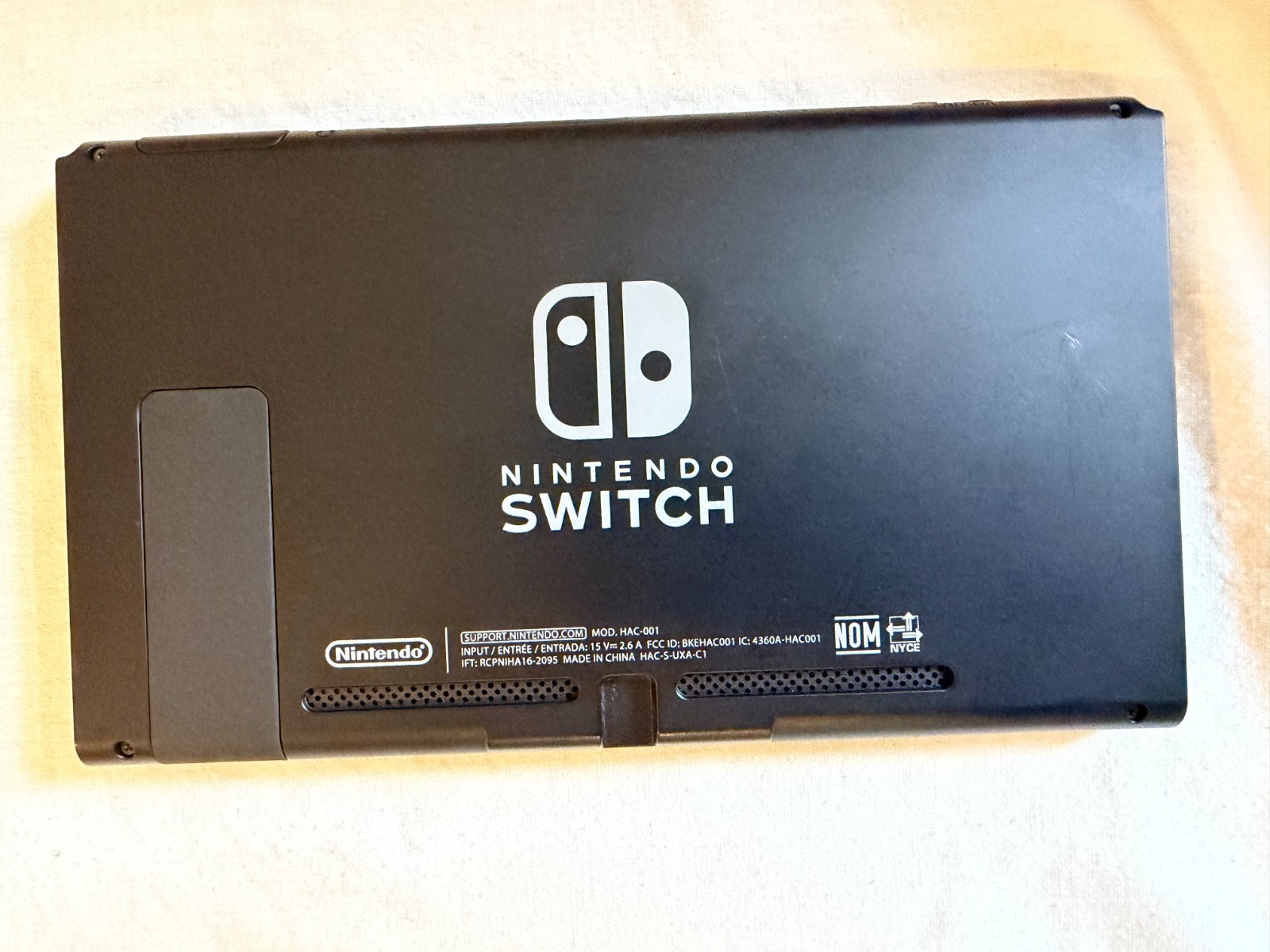 Nintendo Switch Console Bundle, MOD HAC-001, Great Condition, NEW DISNEY Game!!!