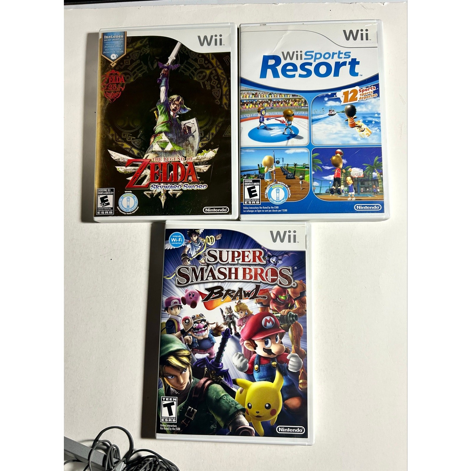 Nintendo Wii Console w/ Cords 1 Wii remote 1 Nunchuck in box w/ 4 Games🔥