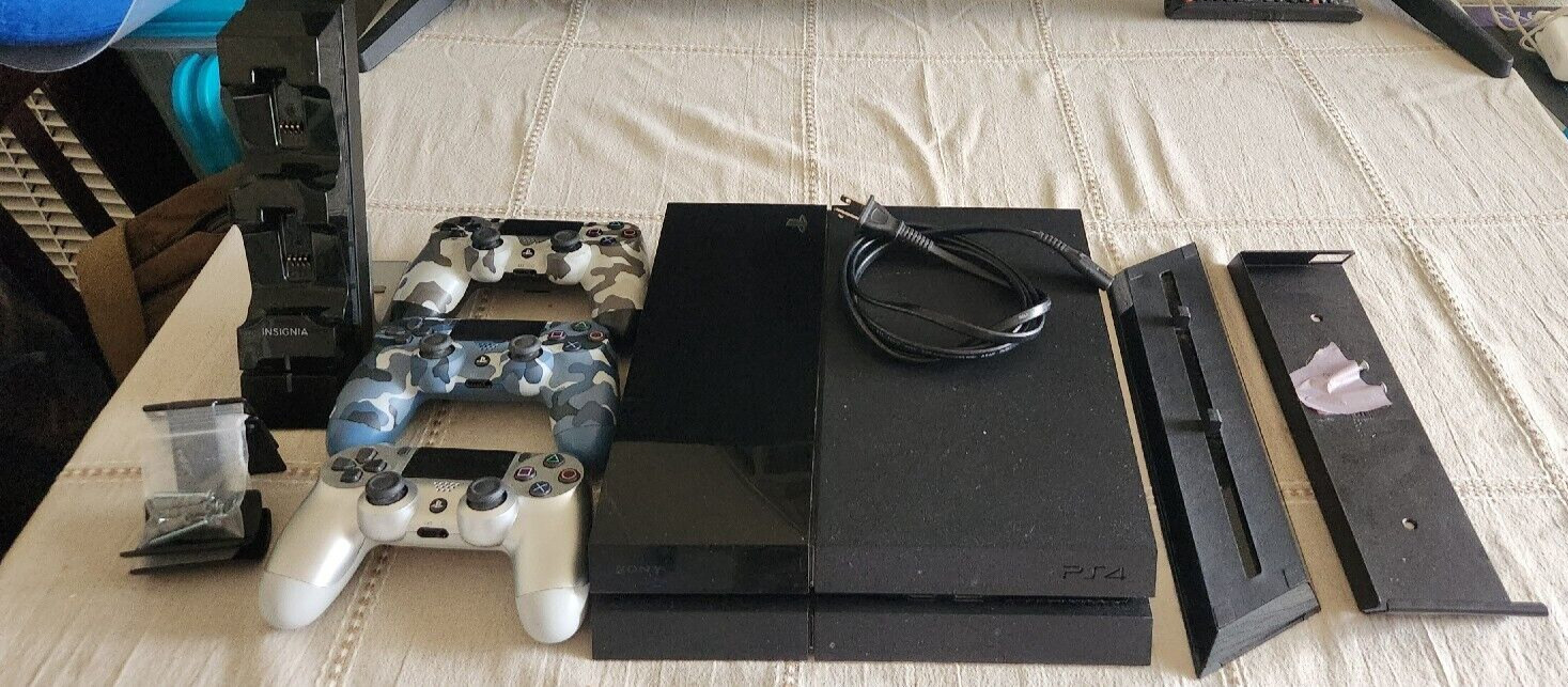 Sony PlayStation 4 500gb Jet Black Console W/ Three Controllers and Accessories
