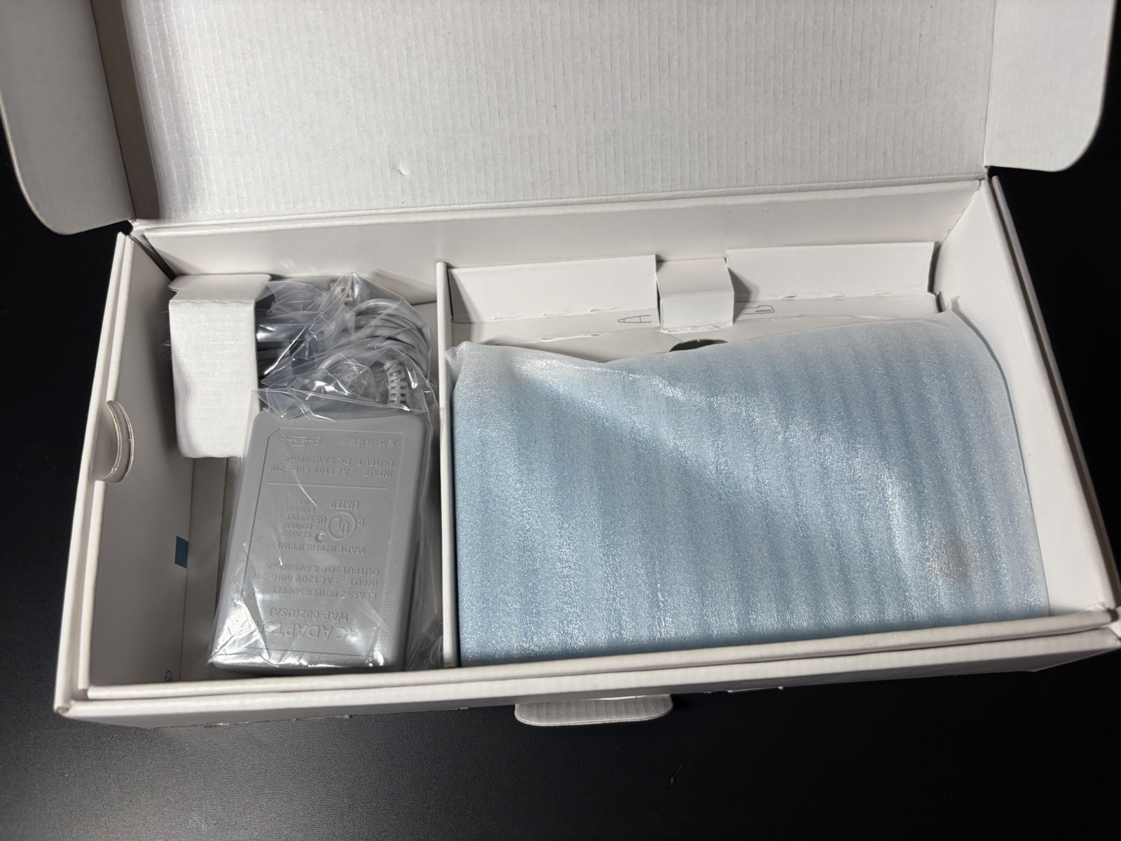 Nintendo DSi Handheld Game Console Blue Complete In Box Very Good