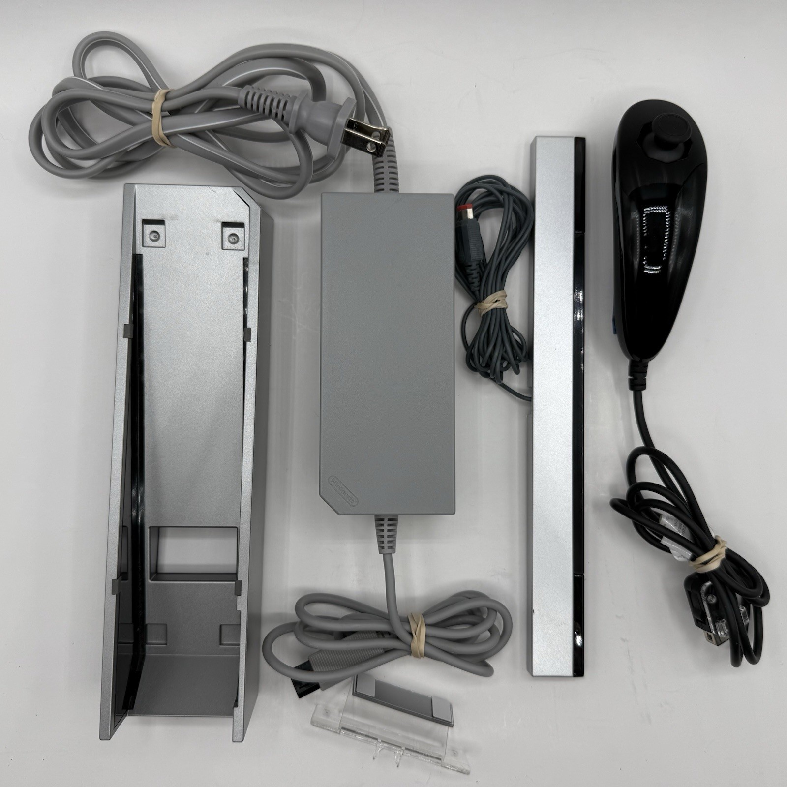 Nintendo Wii Sports Resort Video Game Console Bundle w/ Box Matching Serial #
