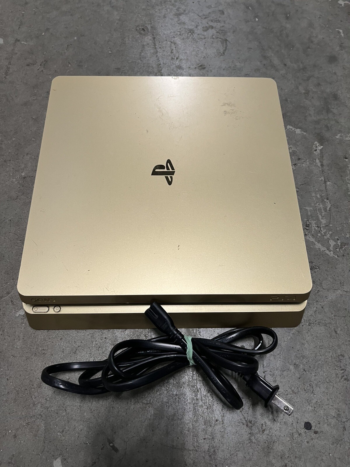 10.50 FIRMWARE Sony PlayStation 4 Slim PS4 1TB Gold Console CUH-2015B