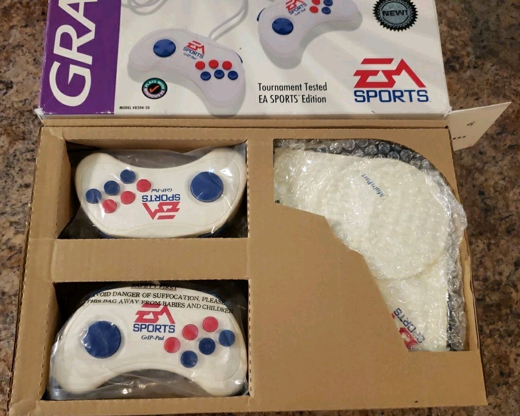 GRAVIS MULTIPLAYER PC GrIP GAME SYSTEM – EA SPORTS PAD MS-DOS PC 1996 NO GAME.