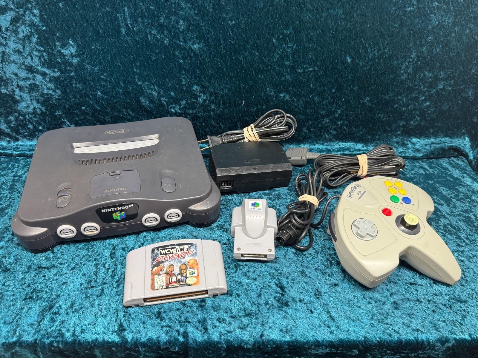 Nintendo 64 N64 Console System Bundle WCW NWO Controller Cables Tested NUS-001