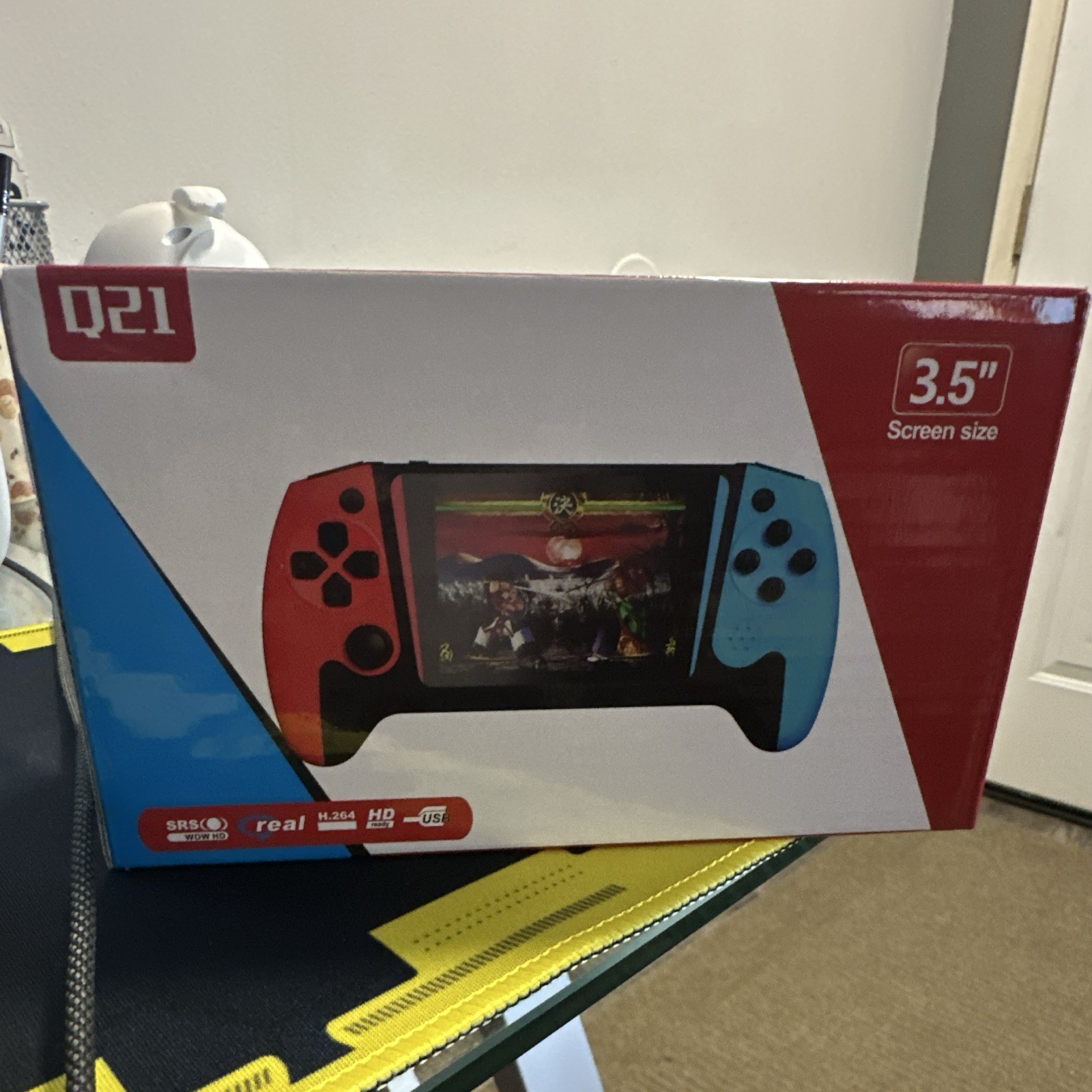 Q21 Handheld Game Console System 3.5 in Screen USB Connectivity Red/Blue
