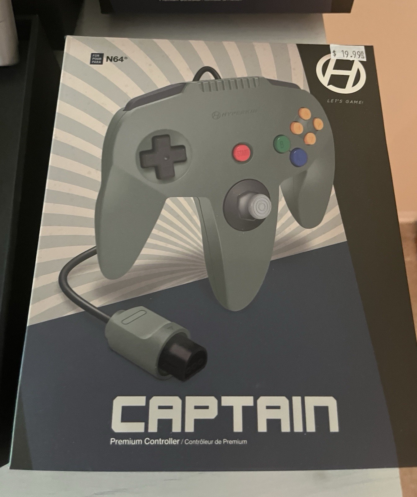Analogue 3D 4K black with 8BitDo Controller, 3 wired Controllers and Game