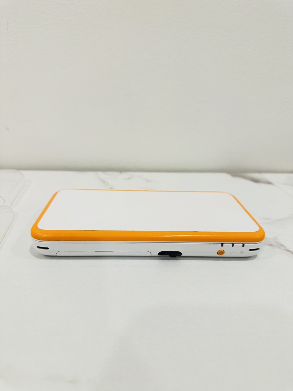 Nintendo New 2DS XL White Orange w/ 5 Games 32GB SD Charger Case Stylus Tested