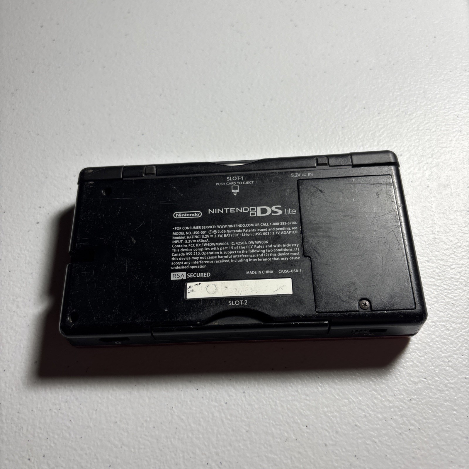 Nintendo DS Lite Crimson Handheld w oem charger-Red/Black(plus game)(no stylus)