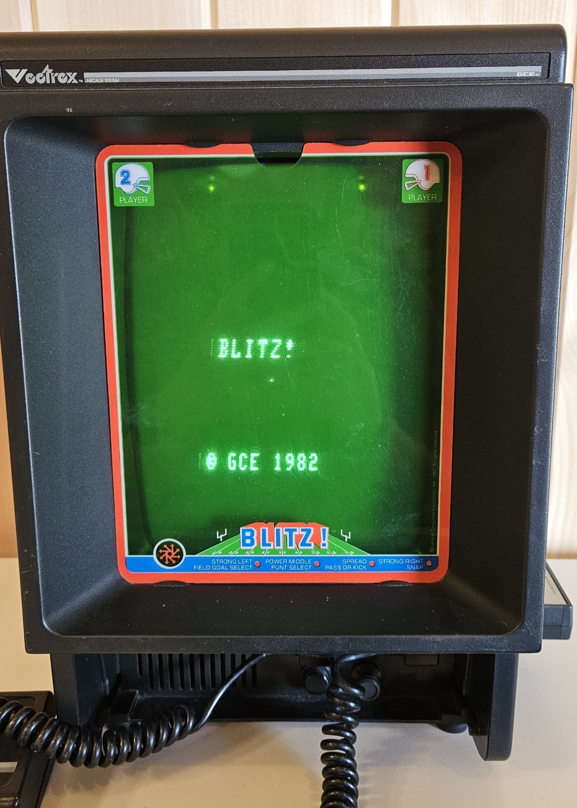 Vintage Vectrex Arcade System Video Game Console / 2 Controllers / 9 Games Lot