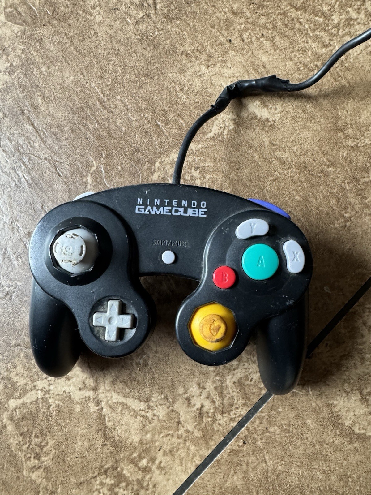 Nintendo Gamecube 4 OEM Controllers, 2 Games, 2 Memory Cards , & 2 Microphone